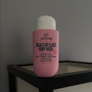 Sol de Janeiro Pink Body Wash